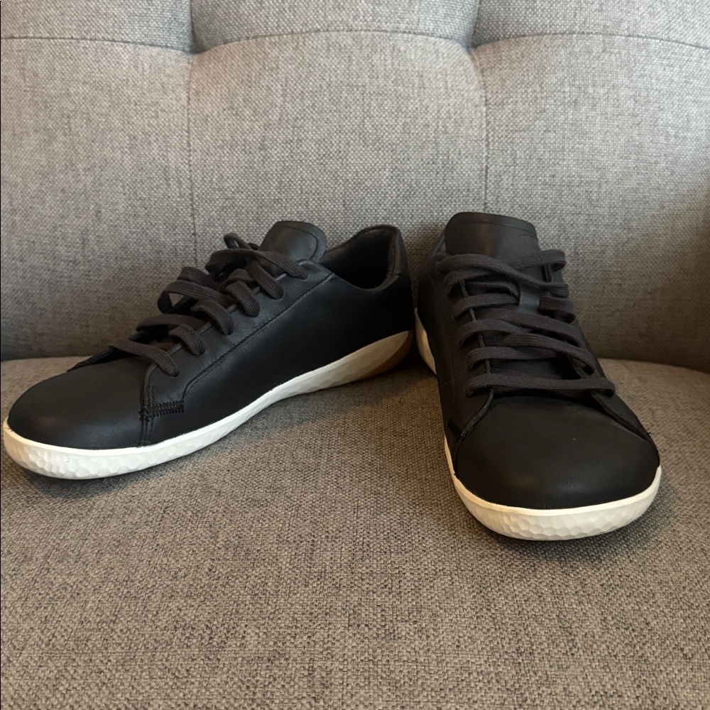 Vivo Barefoot Black Leather Shoes - Picture 5 of 15
